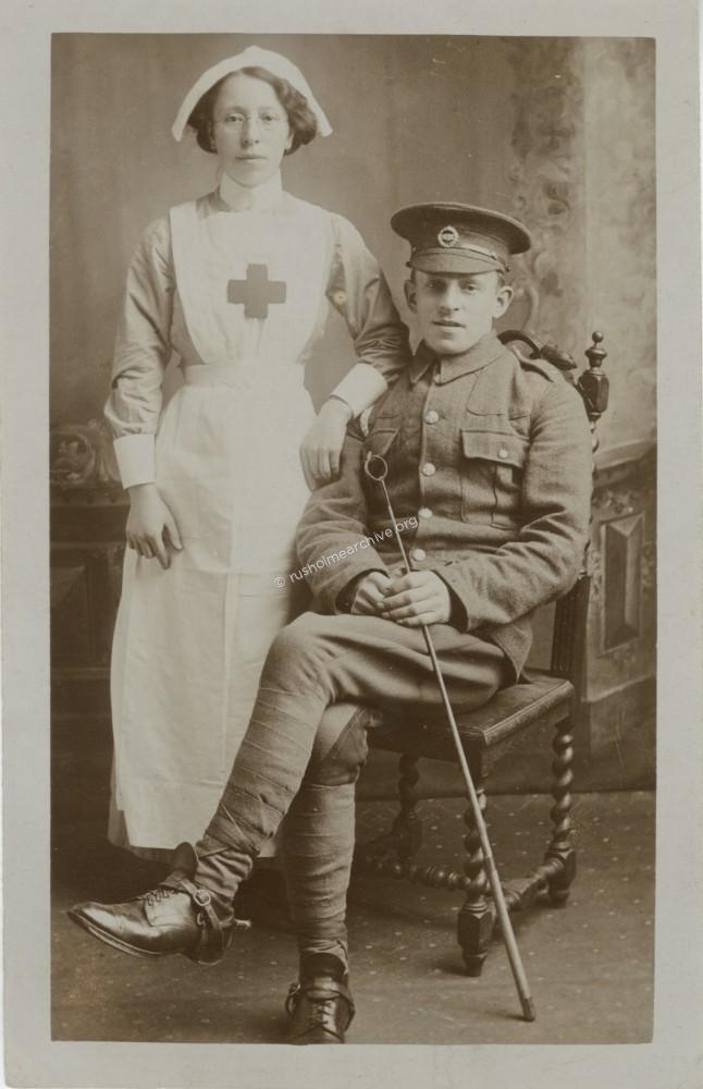 Beatrice and her brotherphoto alternative text...